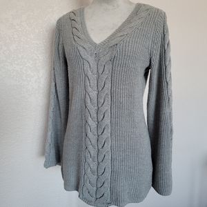 Silver Gray Cable Knit Fit & Flair Style V-Neck Metallic Sweater M